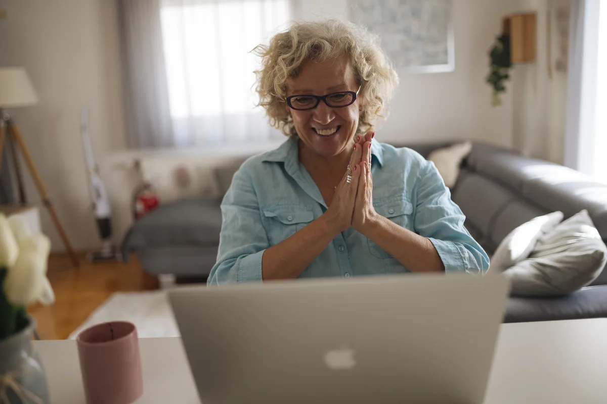 Online vs. Face-to-Face Consultation: Which One Do You Need?